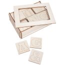Holz Buchstaben, FSC100%, 6x6x0,4cm, Holz-Box 72Stück